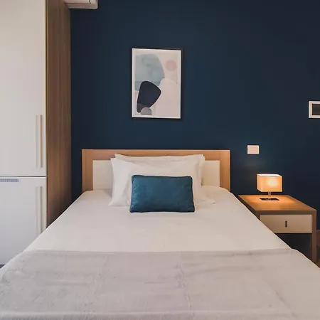 Trip Room & Breakfast-2